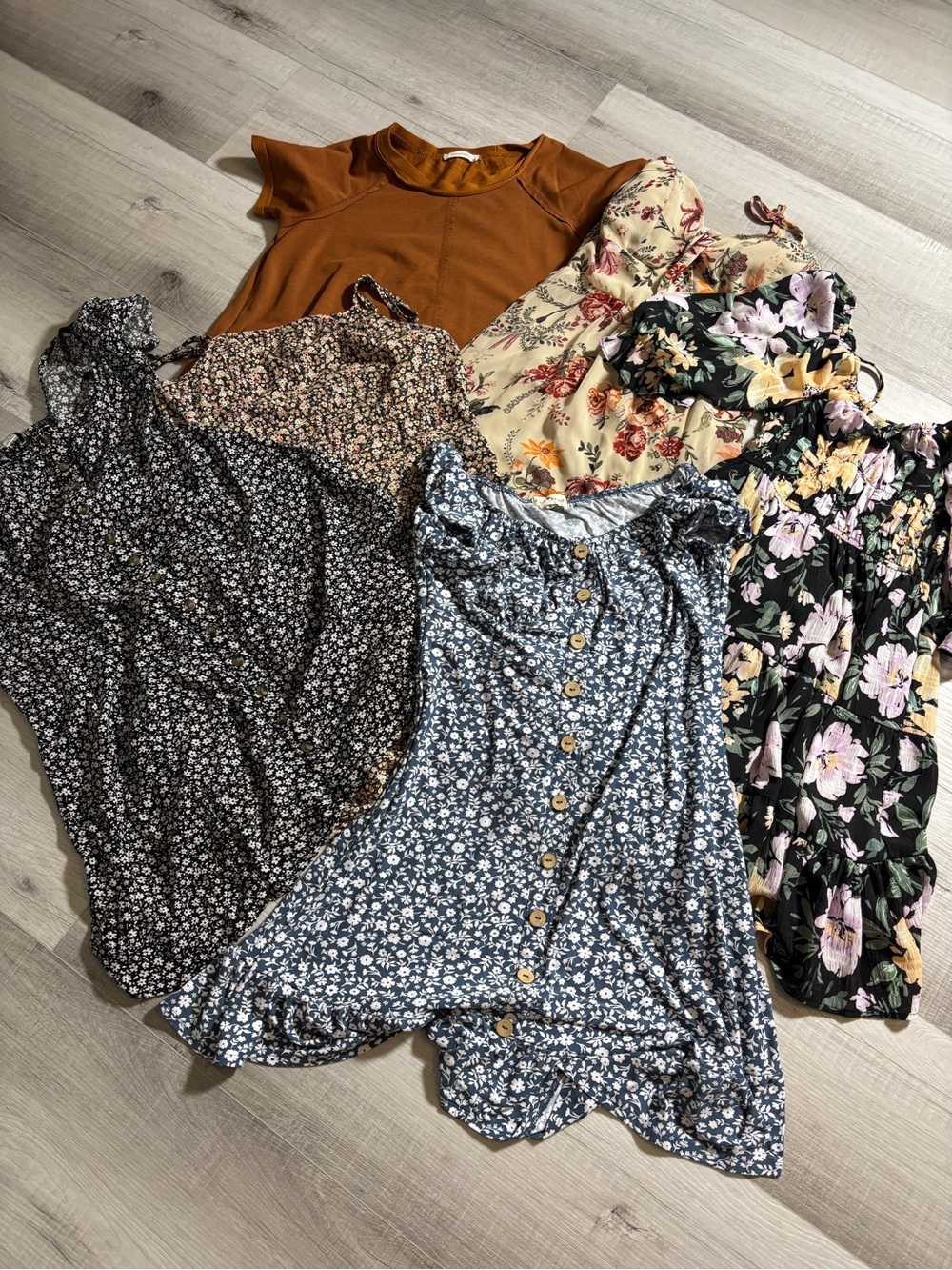 Discount Dress Bundle | 6 Dresses | Floral & Casual | M–XL